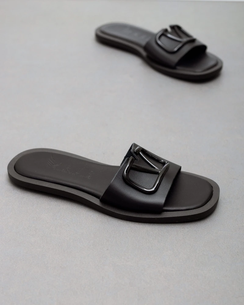 Σανδάλια δερμάτινα με αγκράφα Iris - Μαύρο 4 Σανδάλια δερμάτινα με αγκράφα Iris - Μαύρο - Image 2