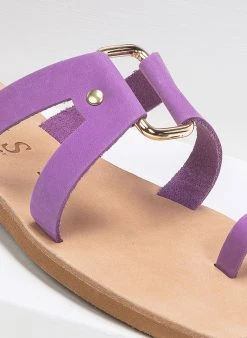 Σανδάλια δερμάτινα με μεταλλική αγκράφα Iris - Μωβ ανοιχτό 7 Σανδάλια δερμάτινα με μεταλλική αγκράφα Iris - Μωβ ανοιχτό -The Fashion Project κατάστημα dermatina kare sandalia me metalliki agkrafa 90592 k3cv