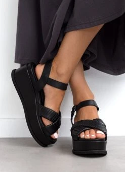 Πλατφόρμες δερμάτινες Carmela 68551 - Μαύρο -The Fashion Project κατάστημα dermatina pedila platformes 68551 100527 0hsv