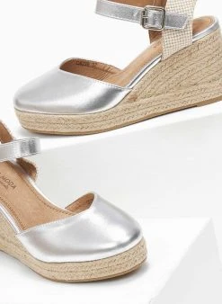 The Fashion Project Εσπαντρίγιες Platform σε μεταλλικές αποχρώσεις - Ασημί 8 The Fashion Project Εσπαντρίγιες Platform σε μεταλλικές αποχρώσεις - Ασημί -The Fashion Project κατάστημα espantrigia platform se metallikes apoxrwseis 110710 kkgz