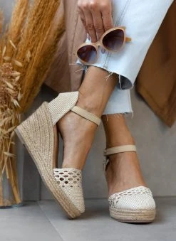 Xti Footwear Εσπαντρίγιες Platform με πλεκτό σχέδιο Xti 140959 - Μπεζ 16 Xti Footwear Εσπαντρίγιες Platform με πλεκτό σχέδιο Xti 140959 - Μπεζ -The Fashion Project κατάστημα espantrigies platform me plekto sxedio xti 140959 110218 c093