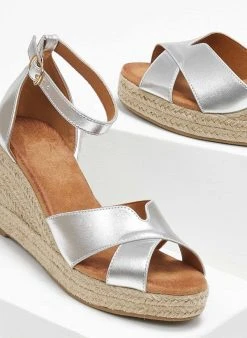 The Fashion Project Εσπαντρίγιες Platform με χιαστί φάσα - Ασημί 8 The Fashion Project Εσπαντρίγιες Platform με χιαστί φάσα - Ασημί -The Fashion Project κατάστημα espantrigies platform me xiasti fasa 110732 siav