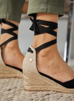 Xti Footwear Εσπαντρίγιες Platform Suede Lace Up Xti 141094 - Μαύρο 15 Xti Footwear Εσπαντρίγιες Platform Suede Lace Up Xti 141094 - Μαύρο -The Fashion Project κατάστημα espantrigies platform suede lace up xti 141094 110249 73vx