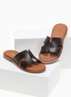 Σανδάλια δερμάτινα με ανοίγματα Estil - Καφέ -The Fashion Project κατάστημα estil dermatina sandalia me anoigmata sti fasa 90245 x5jk