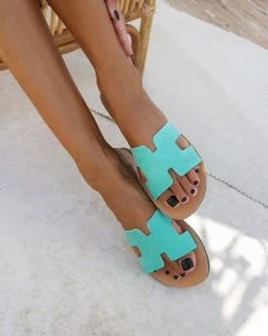 Σανδάλια δερμάτινα με άνοιγμα Estil - Μέντα 13 Σανδάλια δερμάτινα με άνοιγμα Estil - Μέντα -The Fashion Project κατάστημα estil dermatina sandalia me anoigmata sto plai 91738 f2jw