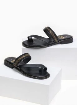 Σανδάλια δερμάτινα με μεταλλικά στοιχεία Estil - Μαύρο -The Fashion Project κατάστημα estil dermatina sandalia me boho fasa 89684 rfsm