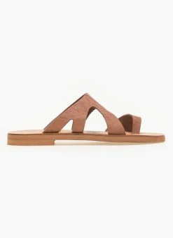 Σανδάλια δερμάτινα με ανοίγματα Estil - Ταμπά 9 Σανδάλια δερμάτινα με ανοίγματα Estil - Ταμπά -The Fashion Project κατάστημα estil dermatina sandalia me idiaitera anoigmata 91371 d5vz