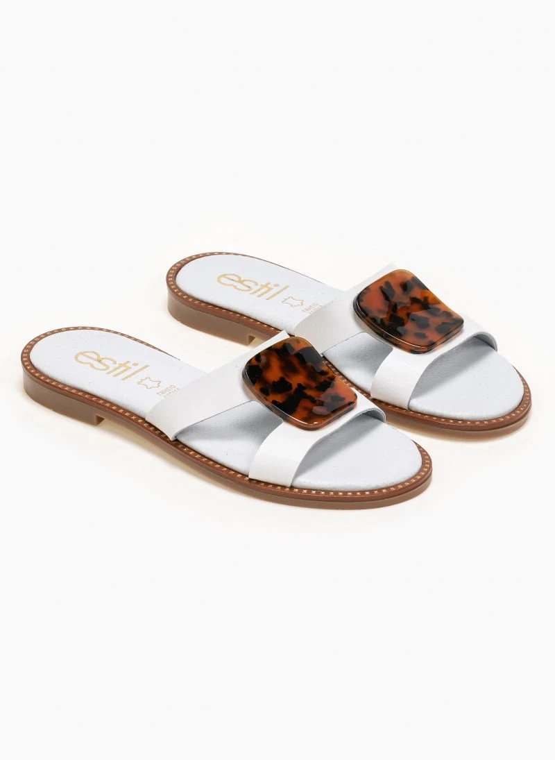 Σανδάλια δερμάτινα με κοκκάλινη αγκράφα Estil - Λευκό 3 Σανδάλια δερμάτινα με κοκκάλινη αγκράφα Estil - Λευκό