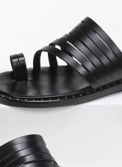 Σανδάλια δερμάτινα με λεπτά λουράκια Estil - Μαύρο 7 Σανδάλια δερμάτινα με λεπτά λουράκια Estil - Μαύρο -The Fashion Project κατάστημα estil dermatina sandalia me lepta lourakia 91423 j30p