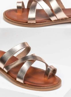 Σανδάλια δερμάτινα με λουράκια χιαστί Estil - Χαλκός 8 Σανδάλια δερμάτινα με λουράκια χιαστί Estil - Χαλκός -The Fashion Project κατάστημα estil dermatina sandalia me lourakia xiasti 91421 hri2
