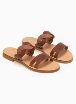 Estil Σανδάλια δερμάτινα με πλεξούδα στη φάσα - Ταμπά 8 Estil Σανδάλια δερμάτινα με πλεξούδα στη φάσα - Ταμπά -The Fashion Project κατάστημα estil dermatina sandalia me pattern fidi sta loura 91415 9ghe