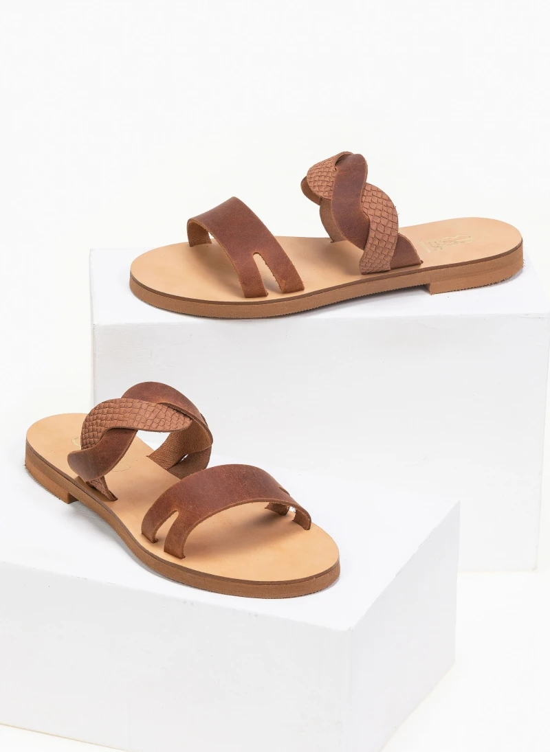 Estil Σανδάλια δερμάτινα με πλεξούδα στη φάσα - Ταμπά 3 Estil Σανδάλια δερμάτινα με πλεξούδα στη φάσα - Ταμπά