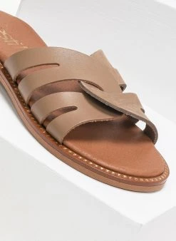 Σανδάλια δερμάτινα με περαστές φάσες Estil - Μπεζ -The Fashion Project κατάστημα estil dermatina sandalia me perastes fases 91163 d1y1