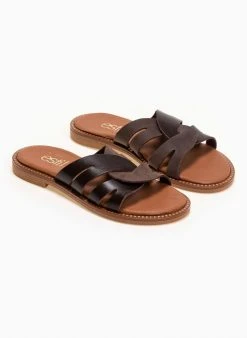 Σανδάλια δερμάτινα με περαστές φάσες Estil - Καφέ
