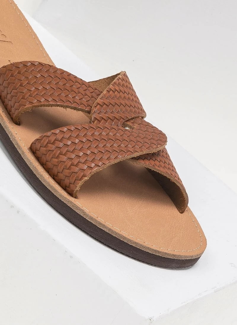 Σανδάλια δερμάτινα με σχέδιο ψάθα Estil - Ταμπά 4 Σανδάλια δερμάτινα με σχέδιο ψάθα Estil - Ταμπά - Image 2