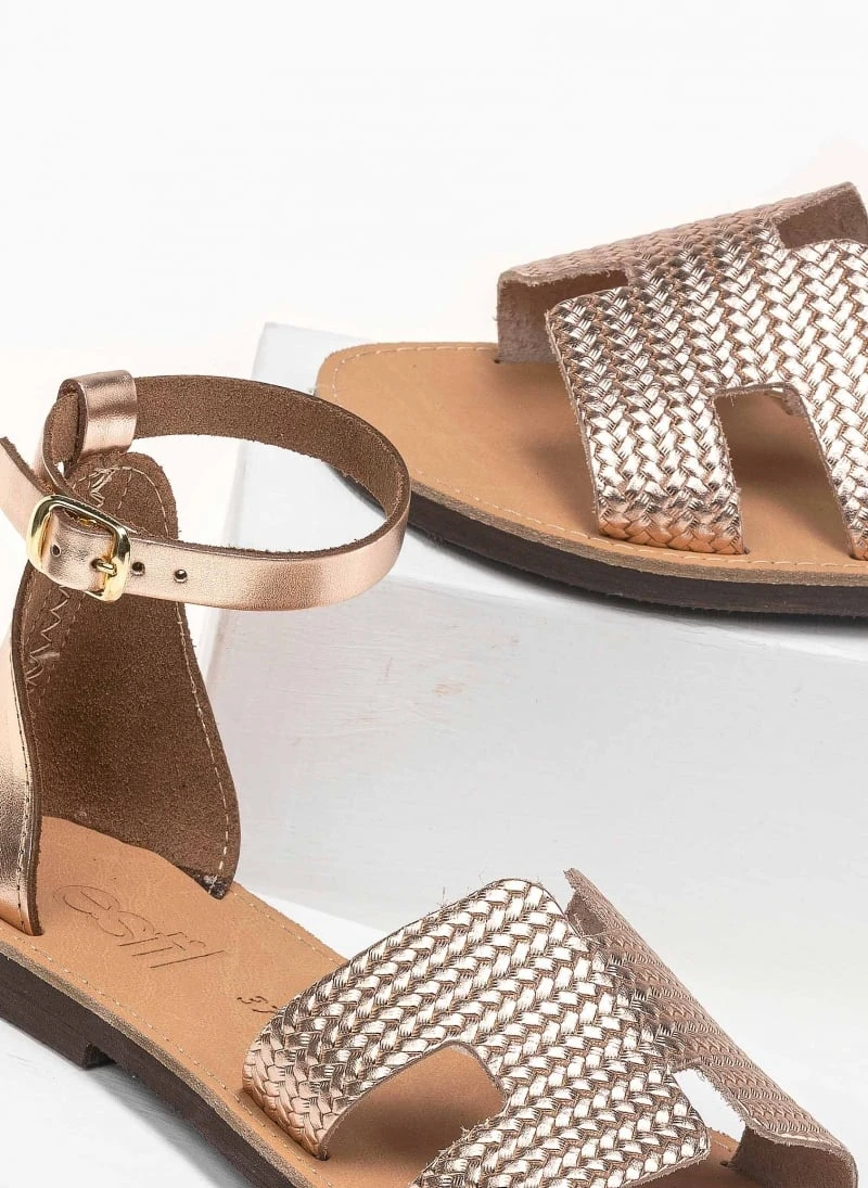 Σανδάλια Ankle Strap με ανάγλυφο σχέδιο Estil - Χαλκός 7 Σανδάλια Ankle Strap με ανάγλυφο σχέδιο Estil - Χαλκός - Image 5