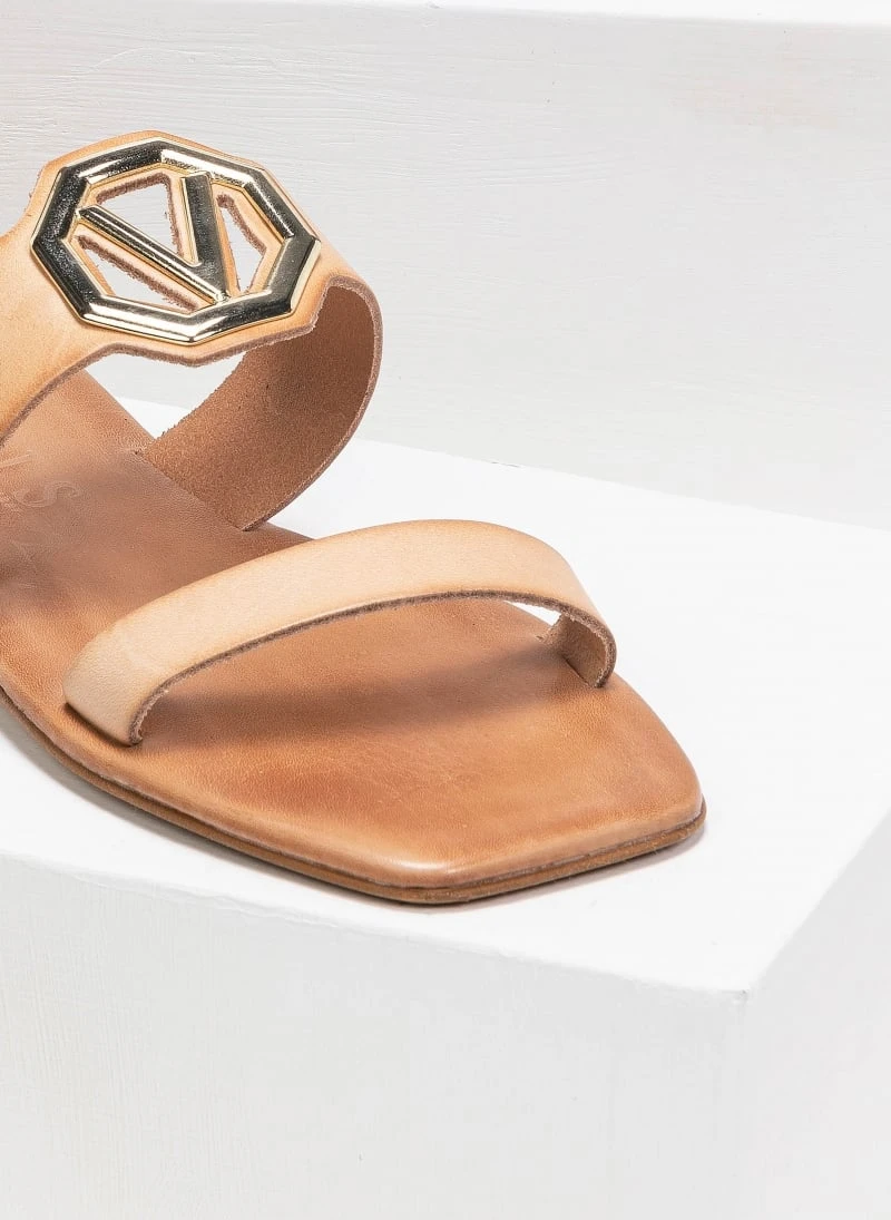 Σανδάλια δερμάτινα με αγκράφα Iris - Φυσικό 5 Σανδάλια δερμάτινα με αγκράφα Iris - Φυσικό - Image 3