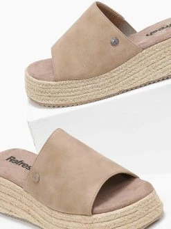 Πλατφόρμες Suede με σχοίνινη σόλα Refresh 170776 - Τάουπε -The Fashion Project κατάστημα flatforms suede me sxoinini sola refresh 170776 110367 msr3