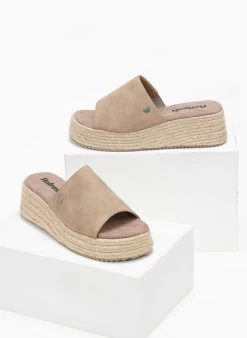 Πλατφόρμες Suede με σχοίνινη σόλα Refresh 170776 - Τάουπε -The Fashion Project κατάστημα flatforms suede me sxoinini sola refresh 170776 110367 zuwm