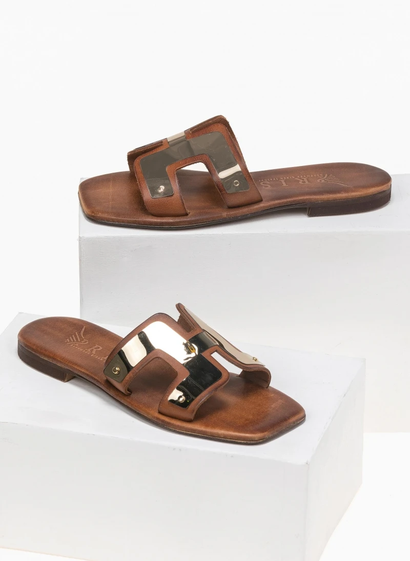 Σανδάλια δερμάτινα με ανοίγματα Iris - Καφέ 3 Σανδάλια δερμάτινα με ανοίγματα Iris - Καφέ
