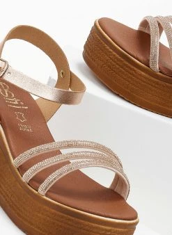 Πλατφόρμες δερμάτινες με Strass Estil - Χαλκός 15 Πλατφόρμες δερμάτινες με Strass Estil - Χαλκός -The Fashion Project κατάστημα platformes dermatines estil me strass 105026 8v5k