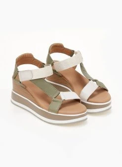 Πλατφόρμες δερμάτινες με Velcro λουράκι Carmela 68448 - Χακί -The Fashion Project κατάστημα platformes dermatines me velcro louraki carmela 68 104891 j7lo