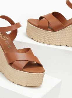 Πλατφόρμες δερμάτινες με χιαστί φάσες Estil - Ταμπά -The Fashion Project κατάστημα platformes dermatines me xiasti fases estil 111177 wv8w