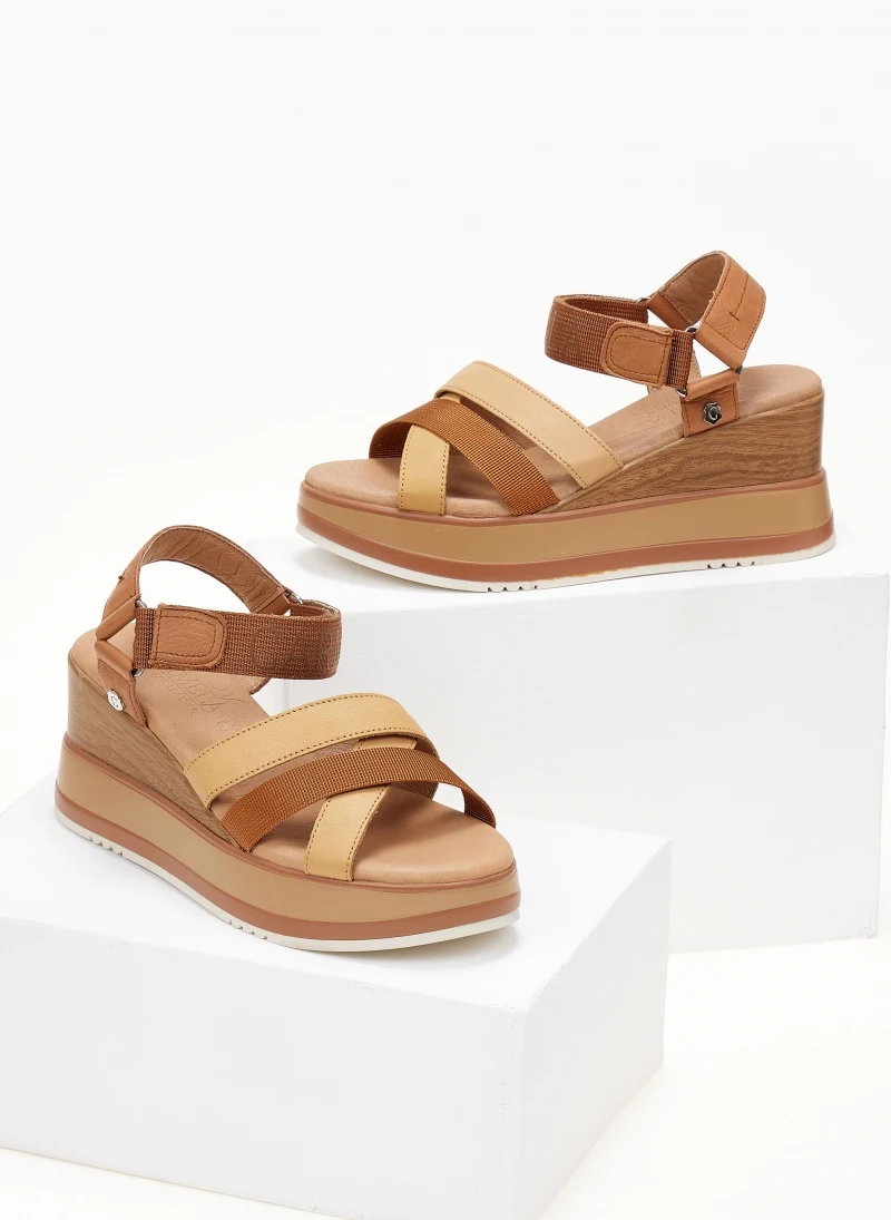 Πλατφόρμες δερμάτινες με χιαστί λουράκια Carmela 68471 - Κάμελ 8 Πλατφόρμες δερμάτινες με χιαστί λουράκια Carmela 68471 - Κάμελ - Image 6