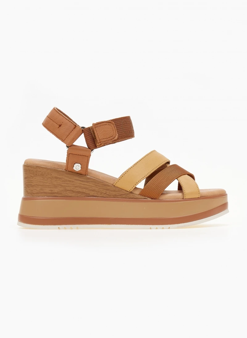 Πλατφόρμες δερμάτινες με χιαστί λουράκια Carmela 68471 - Κάμελ 4 Πλατφόρμες δερμάτινες με χιαστί λουράκια Carmela 68471 - Κάμελ - Image 2