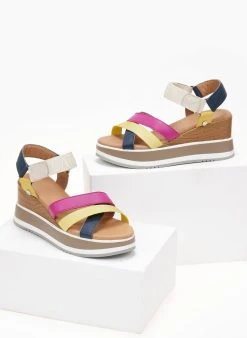 Πλατφόρμες δερμάτινες με χιαστί λουράκια Carmela 68471 - Multi 14 Πλατφόρμες δερμάτινες με χιαστί λουράκια Carmela 68471 - Multi -The Fashion Project κατάστημα platformes dermatines me xiasti lourakia carmela 6 104899 0em7