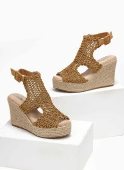 The Fashion Project Πλατφόρμες με πλεκτό σχέδιο - Κάμελ 9 The Fashion Project Πλατφόρμες με πλεκτό σχέδιο - Κάμελ -The Fashion Project κατάστημα platformes me plekto sxedio 111007 hheo