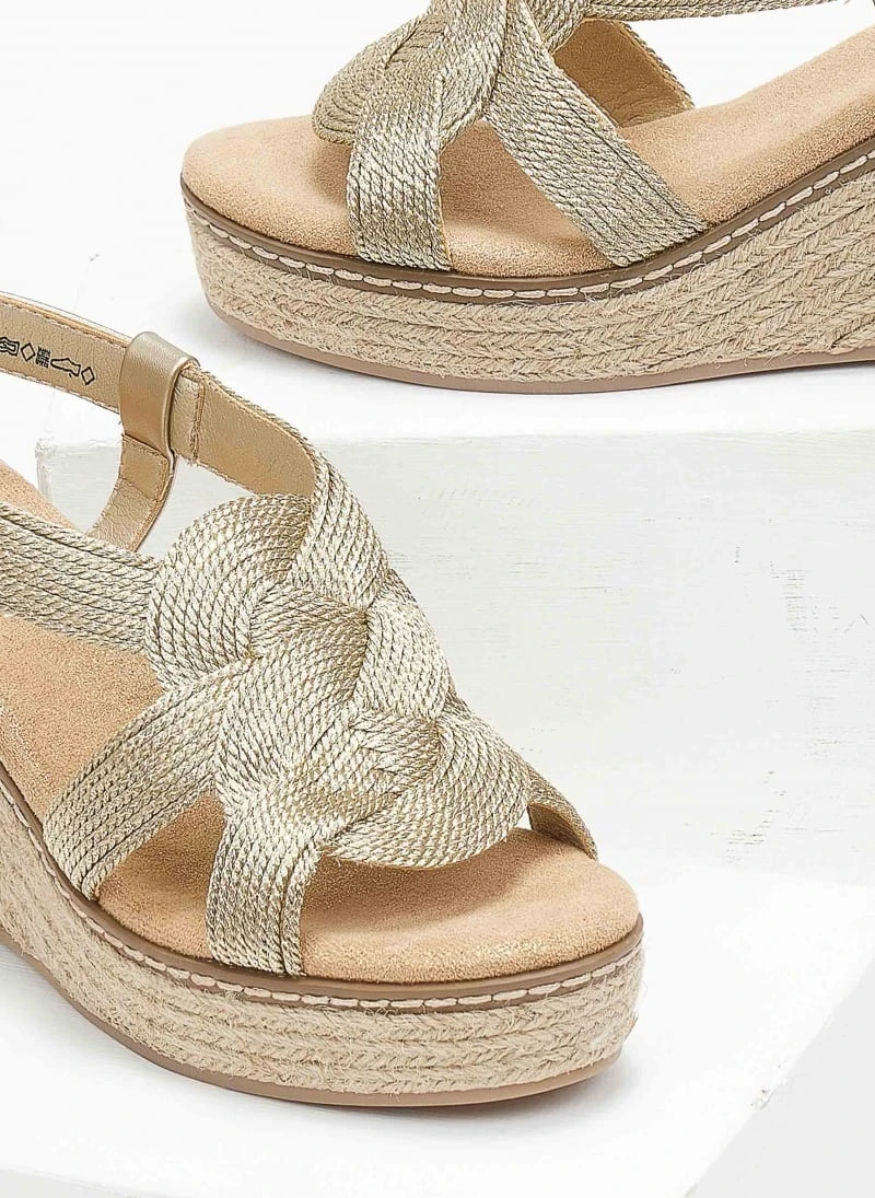 Xti Footwear Πλατφόρμες με πλεκτό σχέδιο - Χρυσό 6 Xti Footwear Πλατφόρμες με πλεκτό σχέδιο - Χρυσό - Image 4