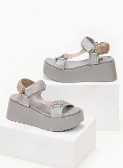 Xti Footwear Πλατφόρμες σανδάλια με υφασμάτινες φάσες Χτι 43948 - Γκρι -The Fashion Project κατάστημα platformes sandalia me ufasmatines fases xti 43948 102139 4ebi