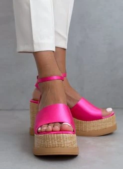 The Fashion Project Πλατφόρμες σατέν με ψάθινη σόλα - Φούξια 15 The Fashion Project Πλατφόρμες σατέν με ψάθινη σόλα - Φούξια -The Fashion Project κατάστημα platformes saten me psatha sti sola 103622 0pt1