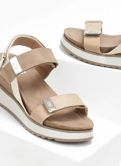 Xti Footwear Πλατφόρμες Sporty με Velcro Xti 141095 - Τάουπε -The Fashion Project κατάστημα platformes sporty me velcro xti 141095 110918 ozni