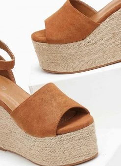 The Fashion Project Πλατφόρμες Suede με μπαρέτα - Ταμπά 8 The Fashion Project Πλατφόρμες Suede με μπαρέτα - Ταμπά -The Fashion Project κατάστημα platformes suede me mpareta 110542 2rbg