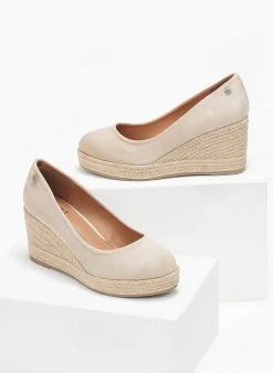 Xti Footwear Πλατφόρμες Suede με σχοίνινη σόλα Xti 141389 - Μπεζ -The Fashion Project κατάστημα platformes suede me sxoinini sola xti 141389 110213 xscf