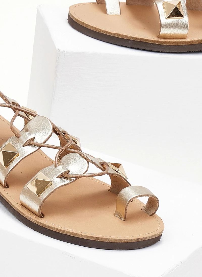 Σανδάλια δερμάτινα με κορδόνια και τρουκς Estil - Χρυσό 4 Σανδάλια δερμάτινα με κορδόνια και τρουκς Estil - Χρυσό - Image 2