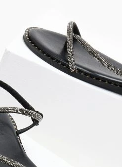 Σανδάλια δερμάτινα με περαστό λουράκι Estil - Μαύρο -The Fashion Project κατάστημα sandalia dermatina estil me perasto strass louraki 105072 yu6o