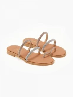 Σανδάλια δερμάτινα με στρας και διχρωμία Estil - Ασημί 15 Σανδάλια δερμάτινα με στρας και διχρωμία Estil - Ασημί -The Fashion Project κατάστημα sandalia dermatina estil me strass kai dixrwmia 105362 s7yu