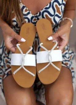 Σανδάλια δερμάτινα με χιαστί Strass λουράκια Estil - Λευκό 11 Σανδάλια δερμάτινα με χιαστί Strass λουράκια Estil - Λευκό -The Fashion Project κατάστημα sandalia dermatina estil me xiasti strass lourakia 106040 avn3