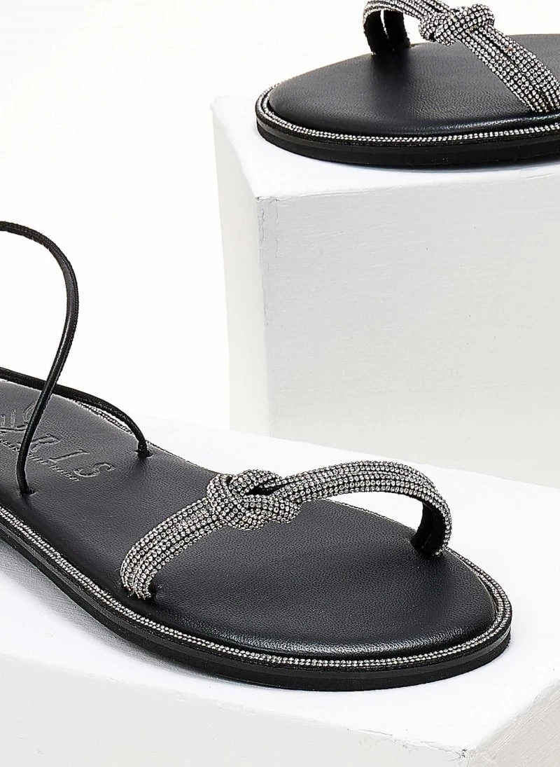 Σανδάλια δερμάτινα με κορδόνια και στρας Iris - Μαύρο/Ασημί 4 Σανδάλια δερμάτινα με κορδόνια και στρας Iris - Μαύρο/Ασημί - Image 2