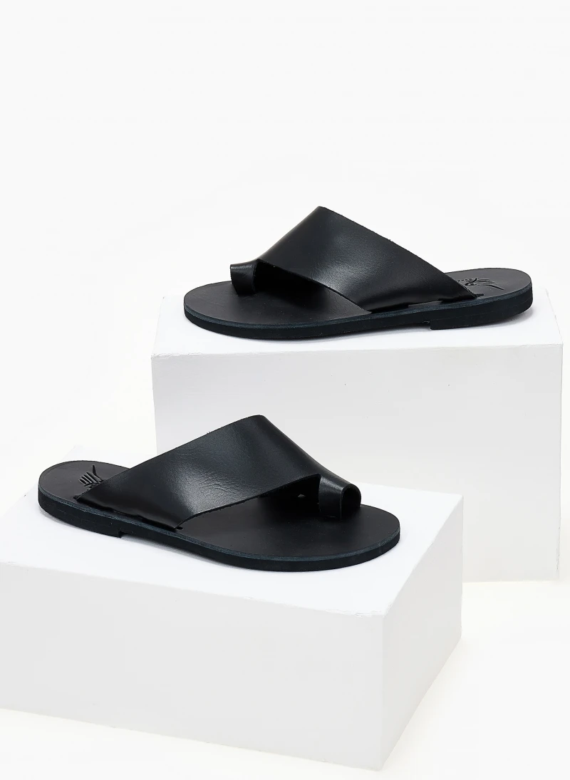 Σανδάλια δερμάτινα με λοξή φάσα Iris - Μαύρο 6 Σανδάλια δερμάτινα με λοξή φάσα Iris - Μαύρο - Image 4