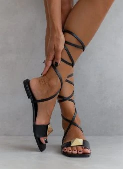 Σανδάλια δερμάτινα με μεγάλο τρουκ Iris - Μαύρο -The Fashion Project κατάστημα sandalia dermatina iris me oversize trouk 105041 1j9t