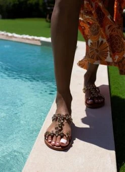 Σανδάλια δερμάτινα με πέτρες Iris - Ταμπά -The Fashion Project κατάστημα sandalia dermatina iris me petres 103841 phec