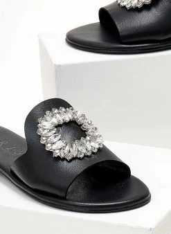 Σανδάλια δερμάτινα με πέτρες Iris - Μαύρο -The Fashion Project κατάστημα sandalia dermatina iris me petres 104319 hzkb