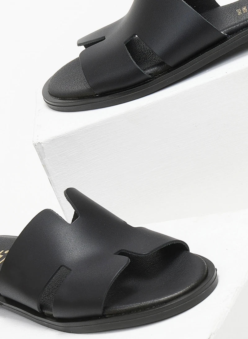 Σανδάλια δερμάτινα με ανοίγματα Estil - Μαύρο 5 Σανδάλια δερμάτινα με ανοίγματα Estil - Μαύρο - Image 3