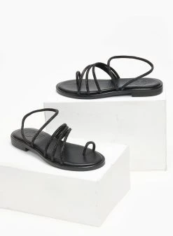 Σανδάλια δερμάτινα με λοξά λουράκια Tfp - Μαύρο -The Fashion Project κατάστημα sandalia dermatina me loksa lourakia tfp 111753 kwyj