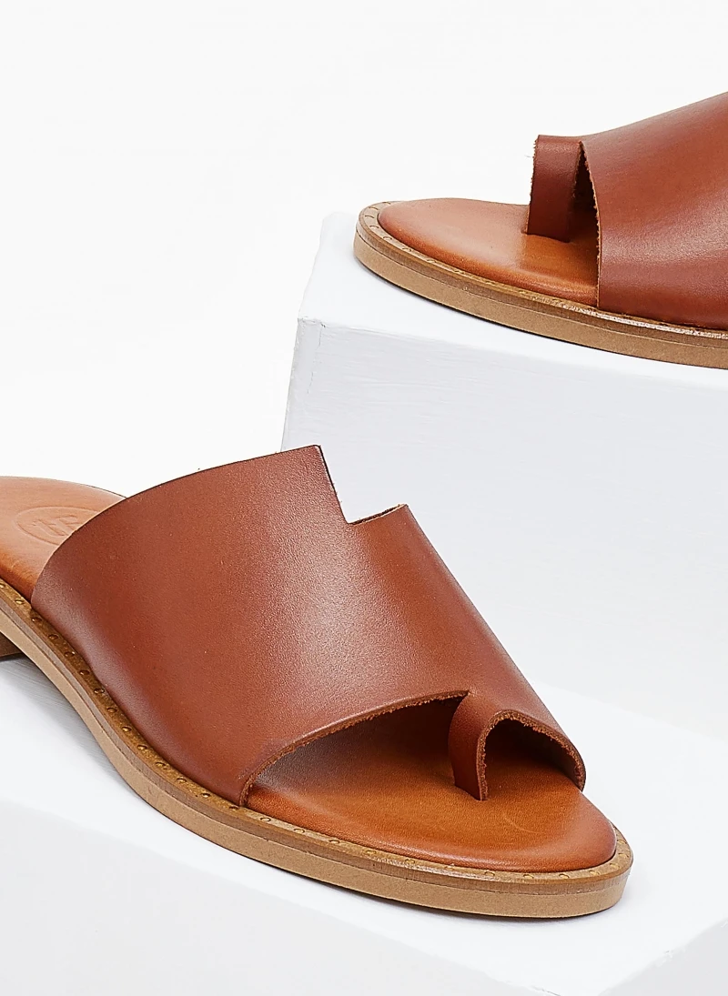 Σανδάλια δερμάτινα με άνιση φάσα Tfp - Ταμπά 4 Σανδάλια δερμάτινα με άνιση φάσα Tfp - Ταμπά - Image 2