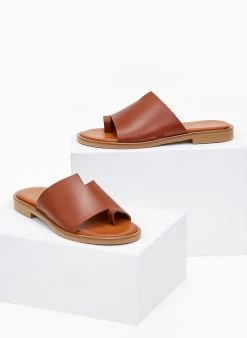 Σανδάλια δερμάτινα με άνιση φάσα Tfp - Ταμπά 8 Σανδάλια δερμάτινα με άνιση φάσα Tfp - Ταμπά -The Fashion Project κατάστημα sandalia dermatina tfp me anisi fasa 101265 kw3e